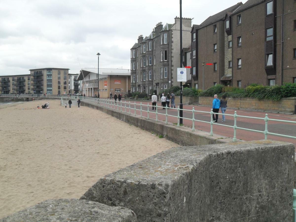 Edinburgh Beach View Apartment ภายนอก รูปภาพ