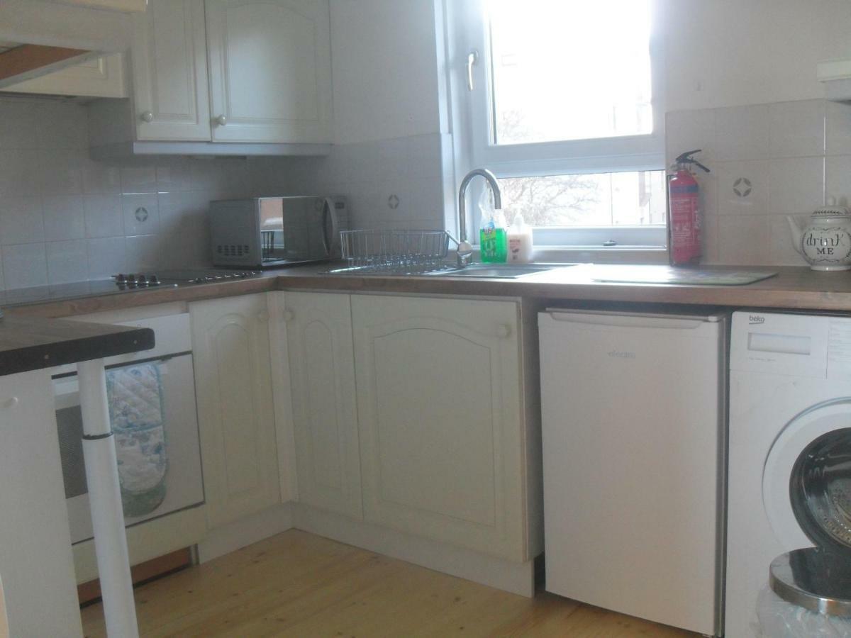 Edinburgh Beach View Apartment ภายนอก รูปภาพ