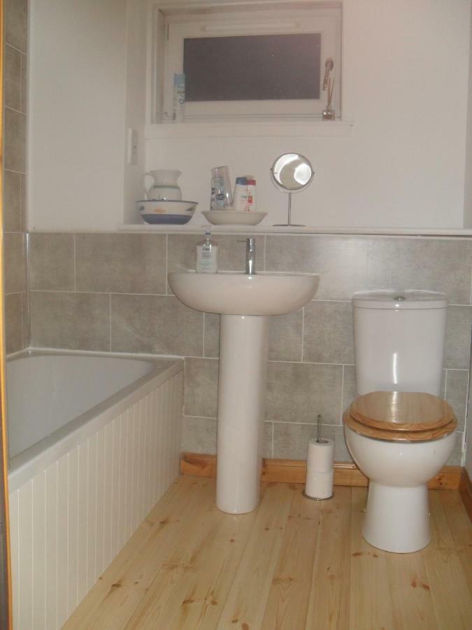 Edinburgh Beach View Apartment ภายนอก รูปภาพ